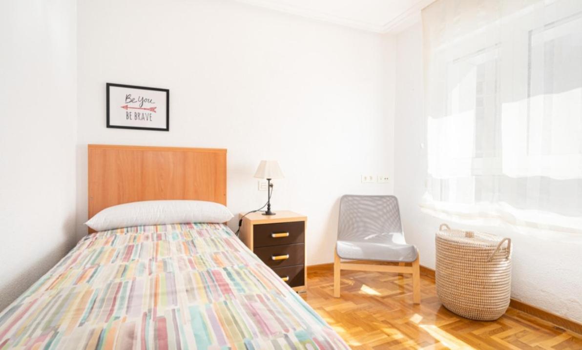 Myhousespain - Luminoso Piso Junto Al Centro 기욘 외부 사진