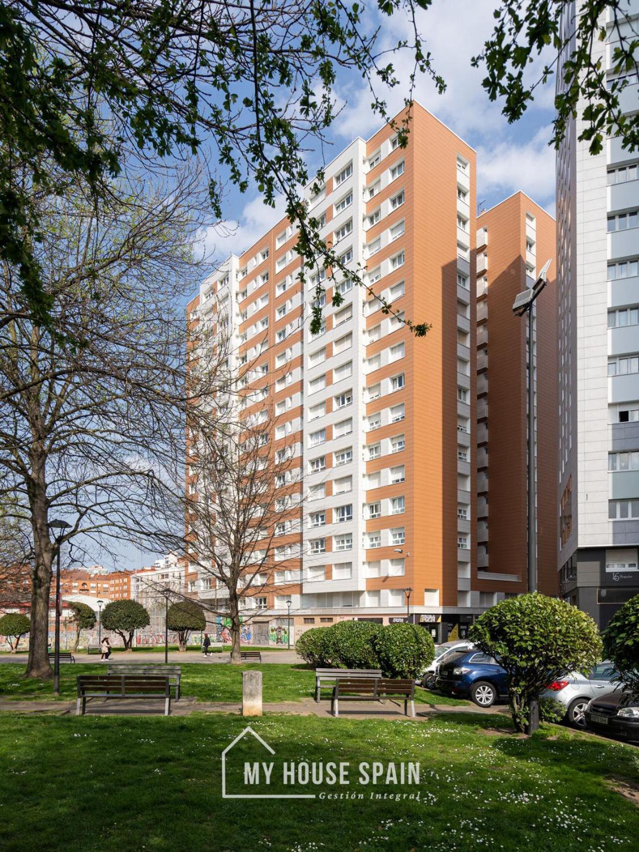 Myhousespain - Luminoso Piso Junto Al Centro 기욘 외부 사진